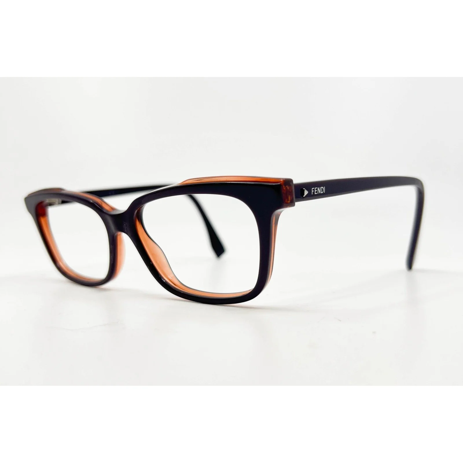 Marc Jacobs Women 4